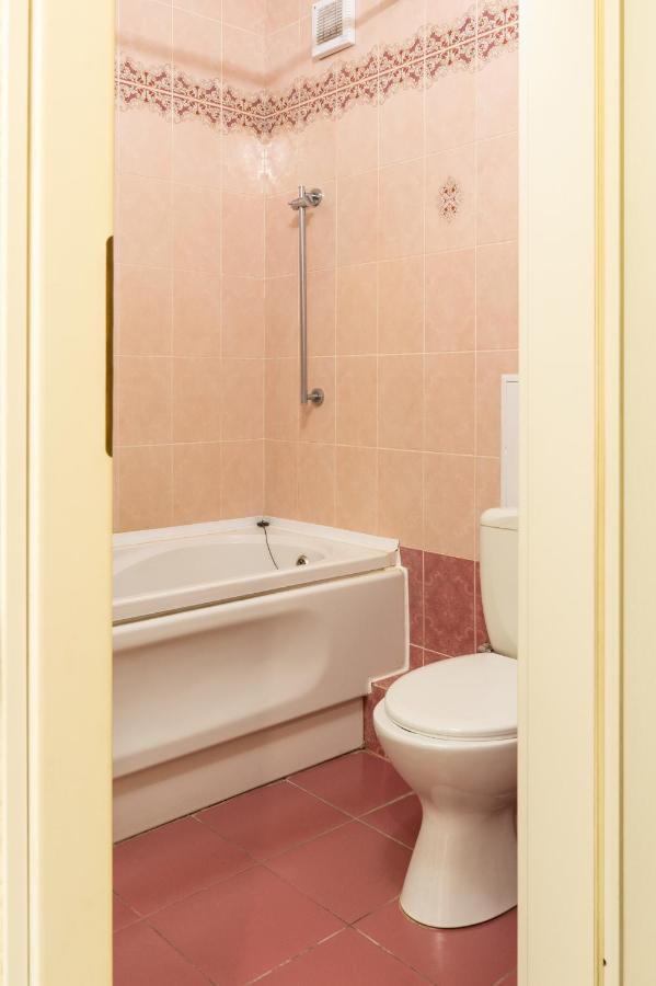 Apartment Triokhsviatytelskaya Street 3 Киев Экстерьер фото