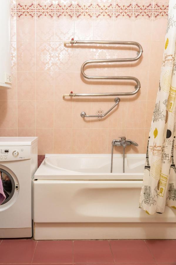 Apartment Triokhsviatytelskaya Street 3 Киев Экстерьер фото